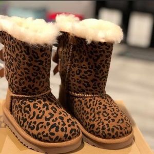 Little Girl UGG Bailey Bow II Leopard Boots